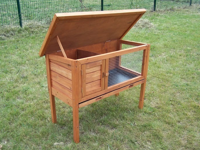 Clapier sur pied 2 places toit bitumé